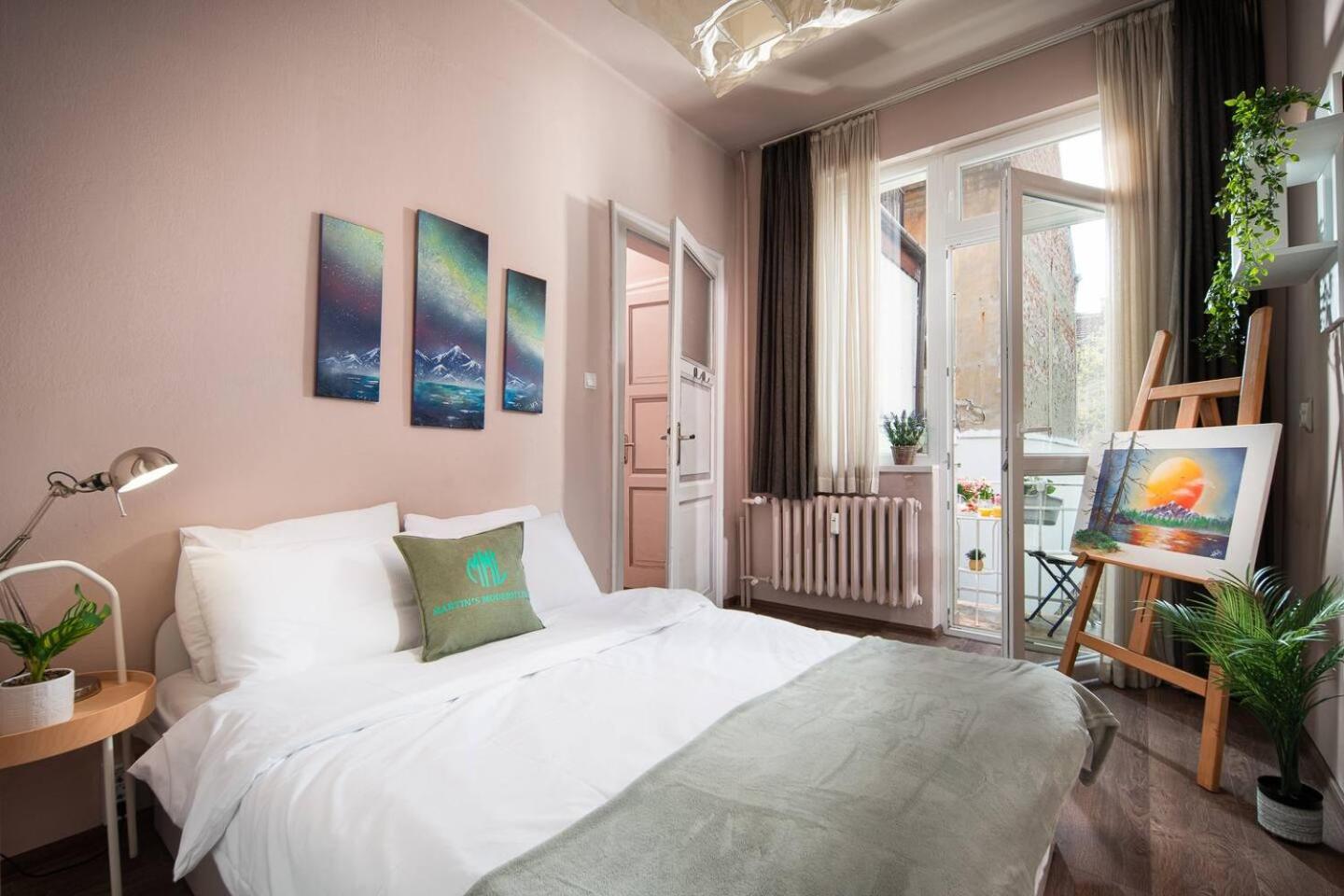 Calmness In The Busy City Center Apartament *